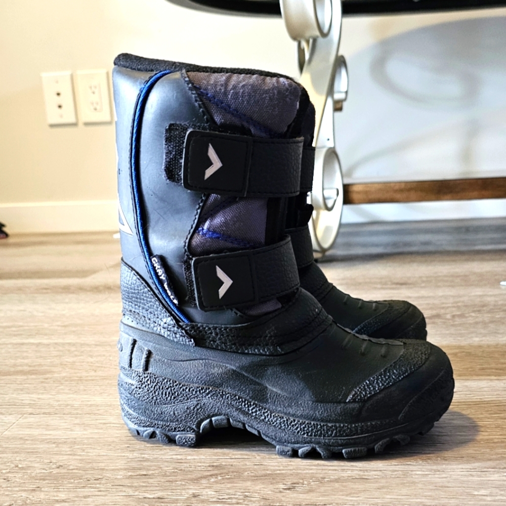 Gray Wolf Boys Winter Boots - Black